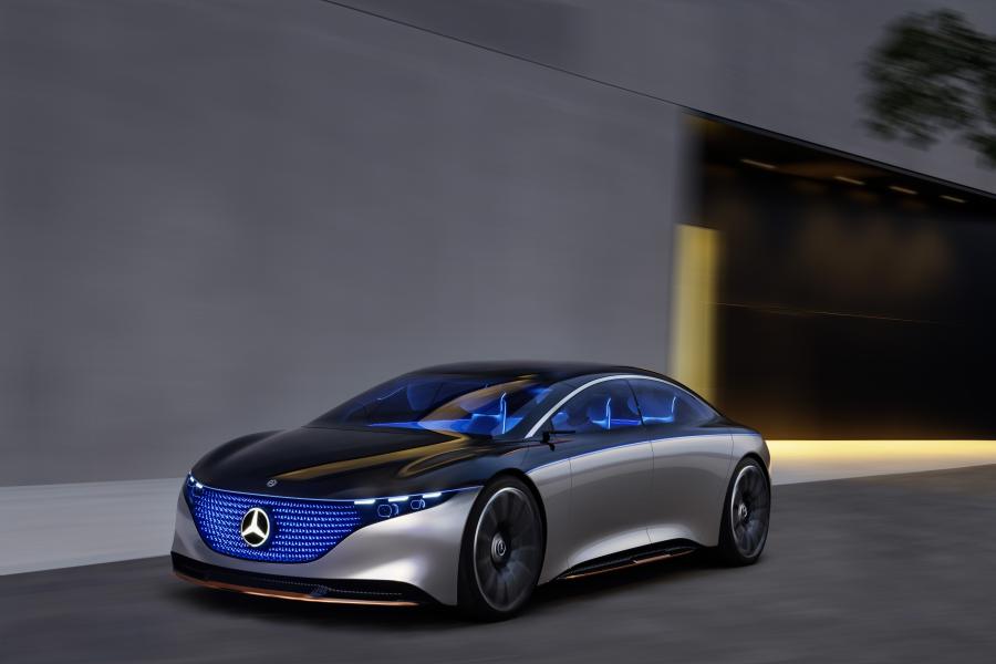  Mercedes-Benz Vision EQS 2019 года  (фото 25 из 54)